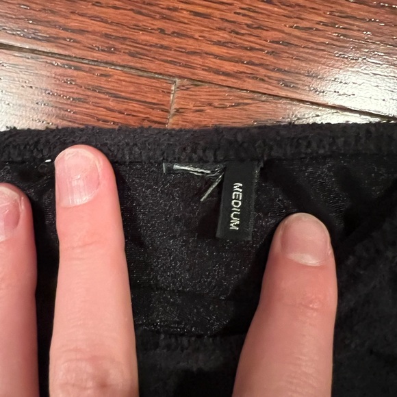 Black TRIANGL swimsuit medium bottoms small top - Picture 3 of 4